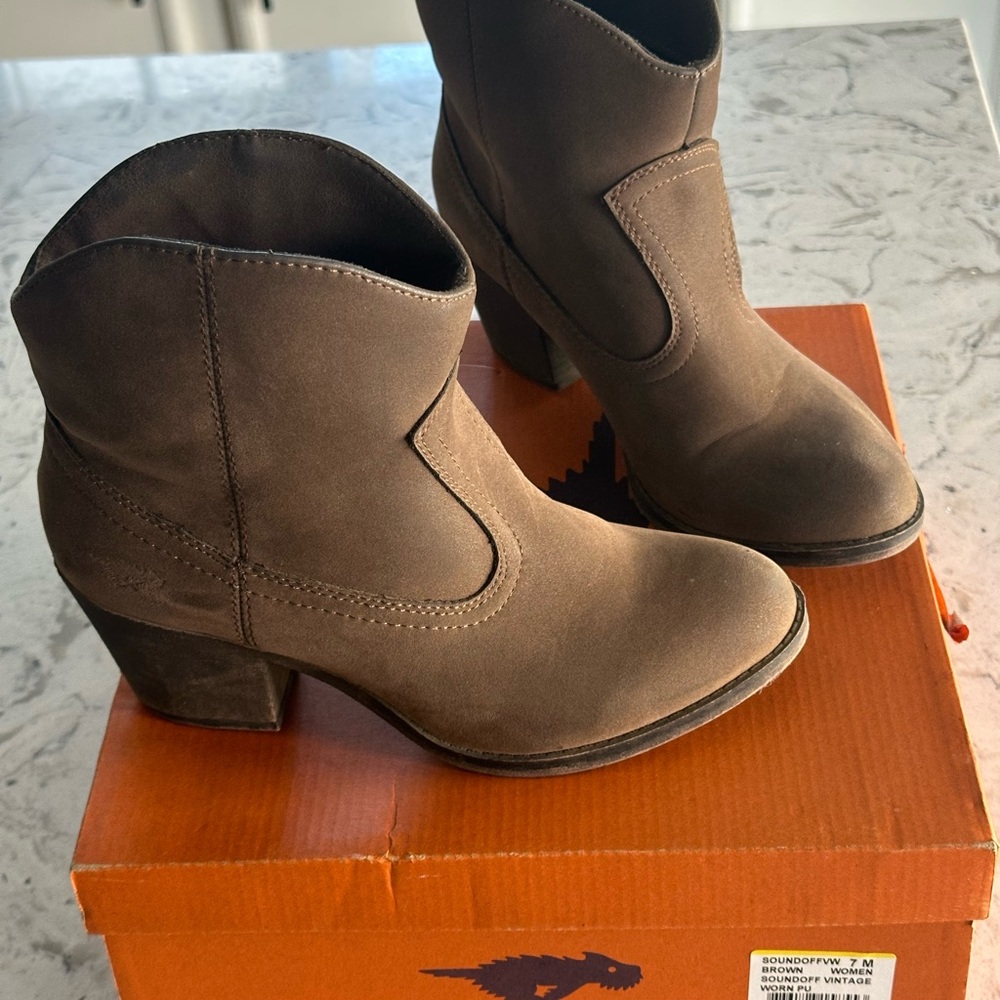 Rocket Dog Women's Brown Ankle Boots